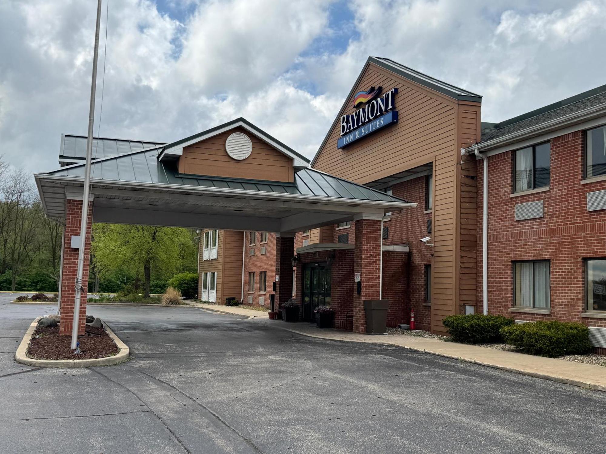 Baymont By Wyndham Mishawaka South Bend Area Hotell Eksteriør bilde